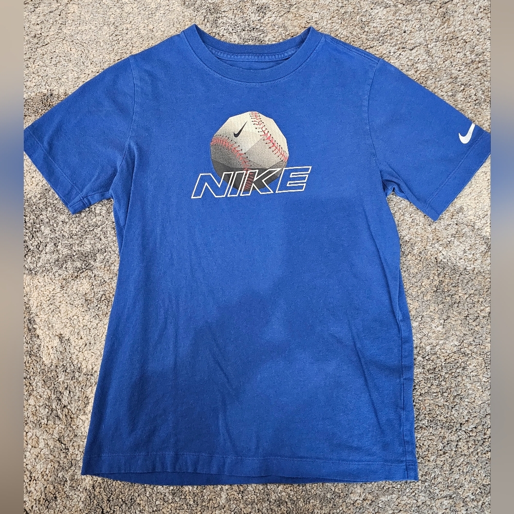 YL Nike Tshirt